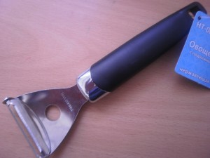 Овощечистка с подвижным ножом (арт-HT-0054G)